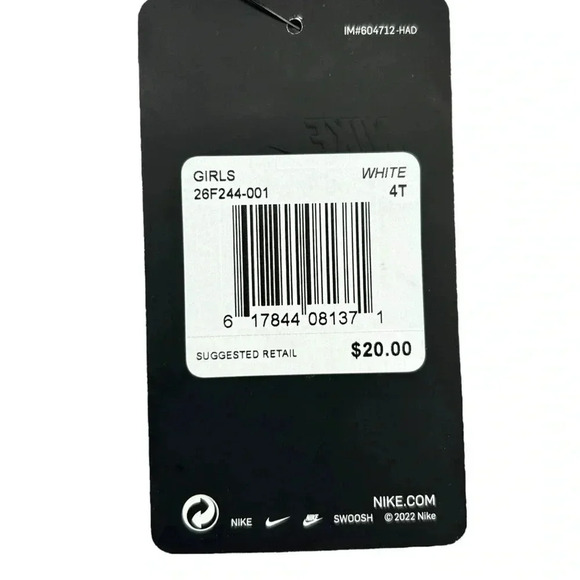 NEW Nike Toddlers Girls Short-Sleeve Tee Available in Sizes: 2T & 4T - Picture 3 of 4